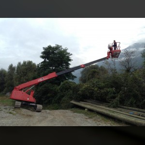 Telescopic crawler boom lift 14m