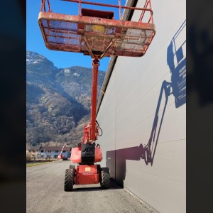 Articulating boom lift 40m