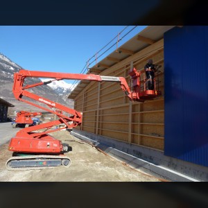 Articulating boom lift 14m