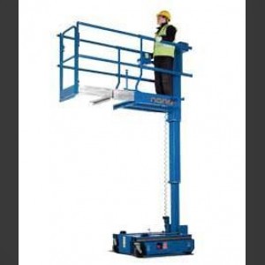 Vertical mast lift 4.5m