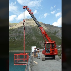 Crawler crane 16m